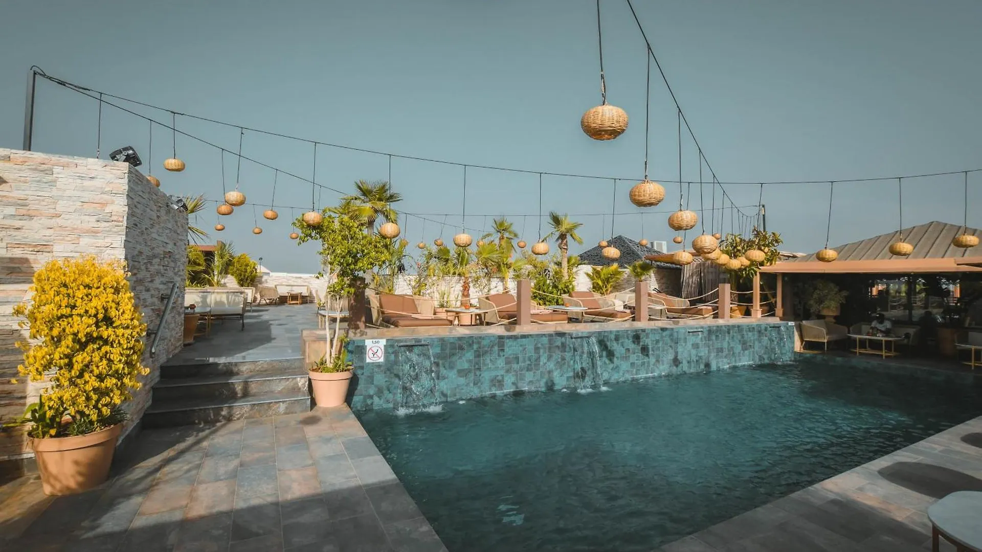 555 Hotel Clubbing Adults Only location